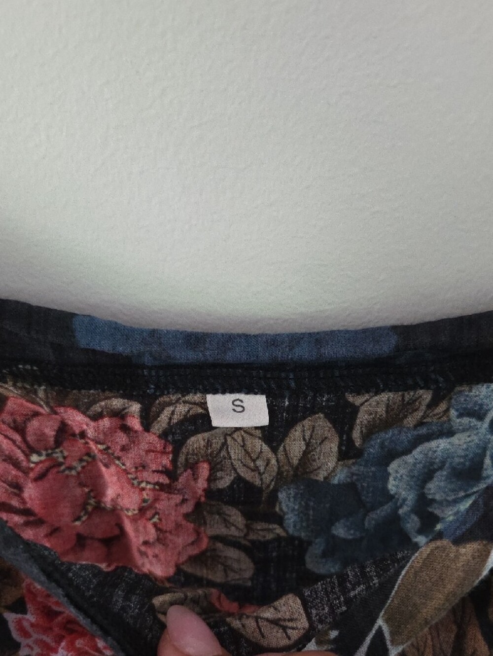 Linen Overalls Jumper In Navy Blue With Gorgeous Floral Print With Pockets - Picture 2 of 8